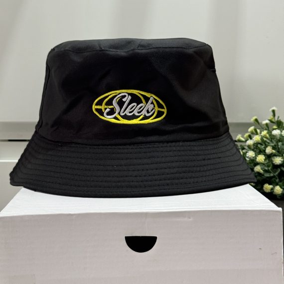 SLEEK BLACK BUCKET HAT