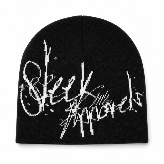 Sleek Signature Beanie – Black
